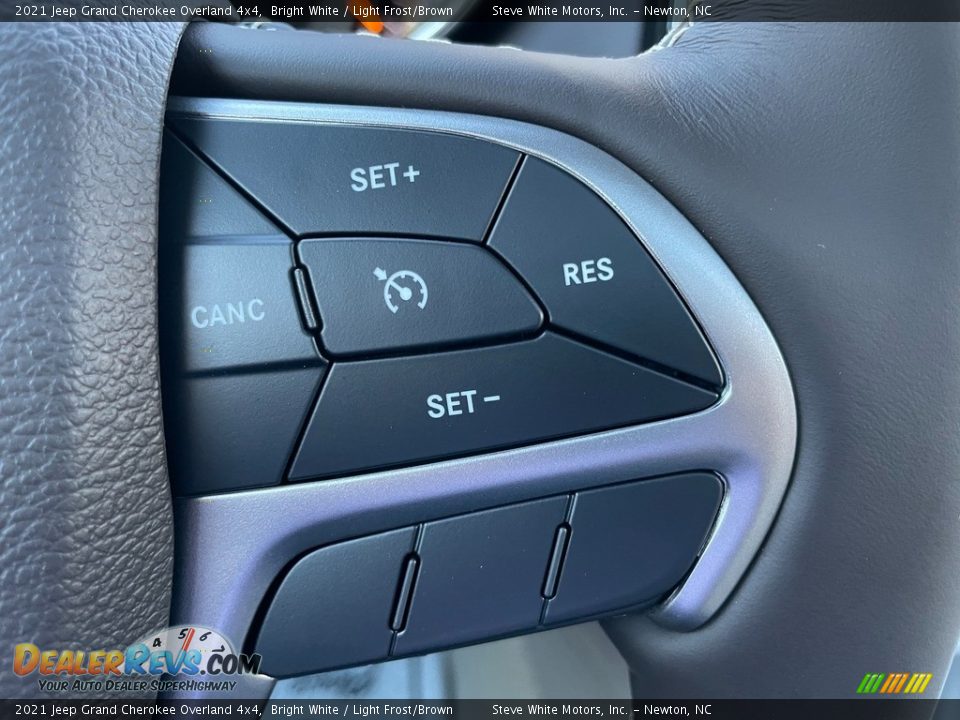 2021 Jeep Grand Cherokee Overland 4x4 Bright White / Light Frost/Brown Photo #21
