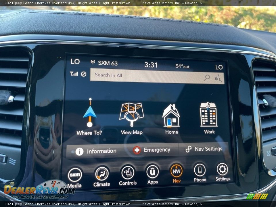 2021 Jeep Grand Cherokee Overland 4x4 Bright White / Light Frost/Brown Photo #24
