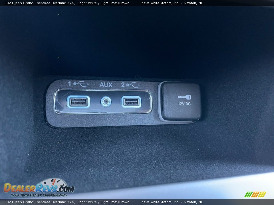 2021 Jeep Grand Cherokee Overland 4x4 Bright White / Light Frost/Brown Photo #29