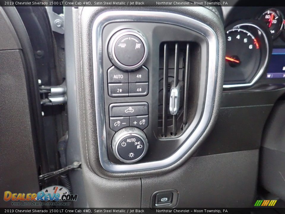 2019 Chevrolet Silverado 1500 LT Crew Cab 4WD Satin Steel Metallic / Jet Black Photo #25