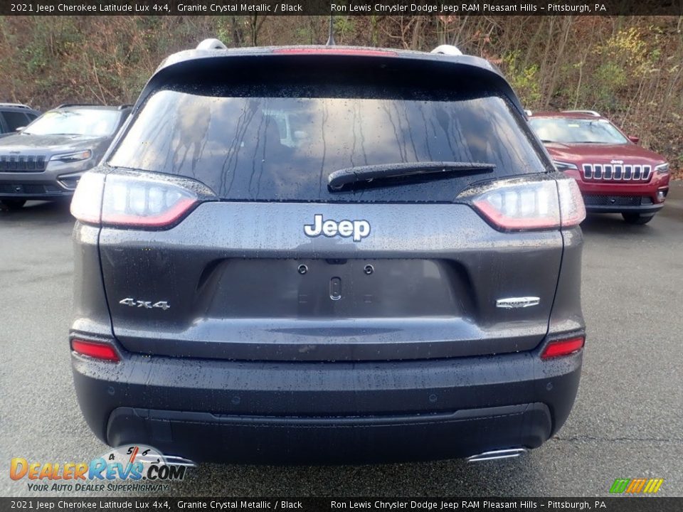 2021 Jeep Cherokee Latitude Lux 4x4 Granite Crystal Metallic / Black Photo #10