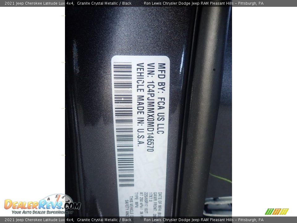 2021 Jeep Cherokee Latitude Lux 4x4 Granite Crystal Metallic / Black Photo #11