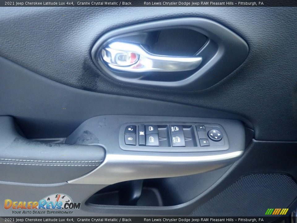 2021 Jeep Cherokee Latitude Lux 4x4 Granite Crystal Metallic / Black Photo #12