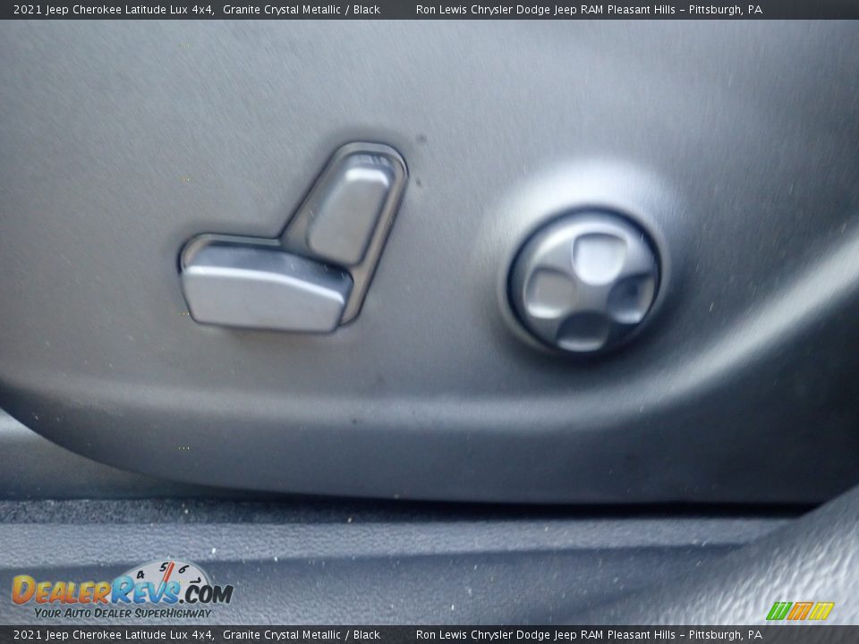 2021 Jeep Cherokee Latitude Lux 4x4 Granite Crystal Metallic / Black Photo #20