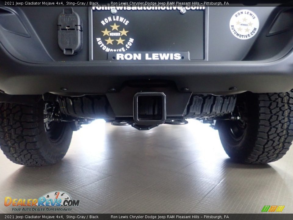 2021 Jeep Gladiator Mojave 4x4 Sting-Gray / Black Photo #8