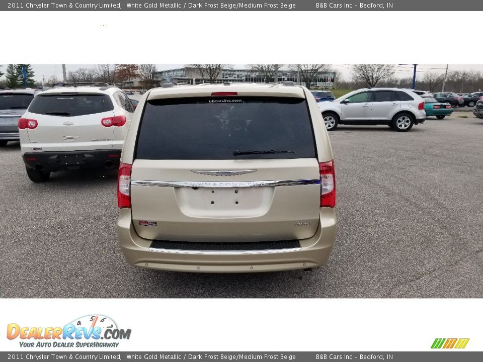 2011 Chrysler Town & Country Limited White Gold Metallic / Dark Frost Beige/Medium Frost Beige Photo #5