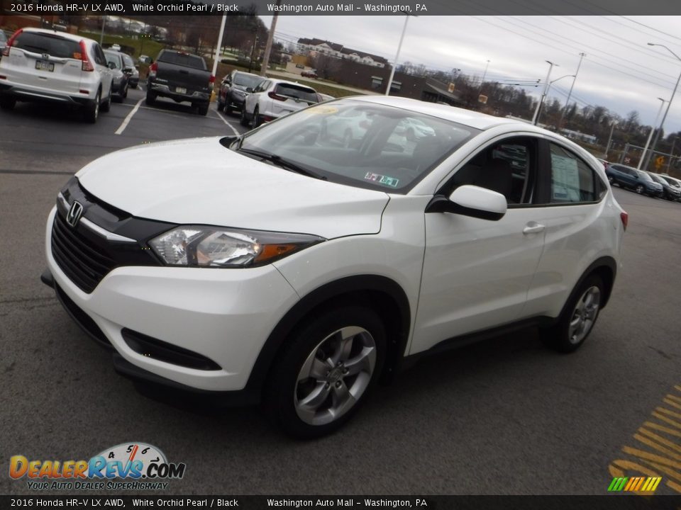 2016 Honda HR-V LX AWD White Orchid Pearl / Black Photo #5