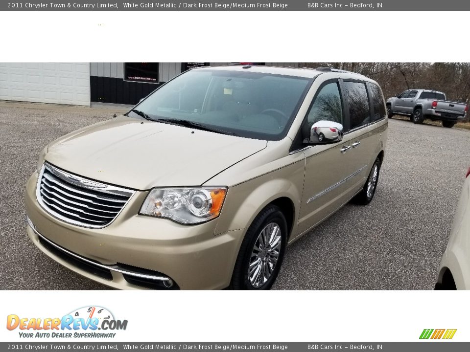 2011 Chrysler Town & Country Limited White Gold Metallic / Dark Frost Beige/Medium Frost Beige Photo #26