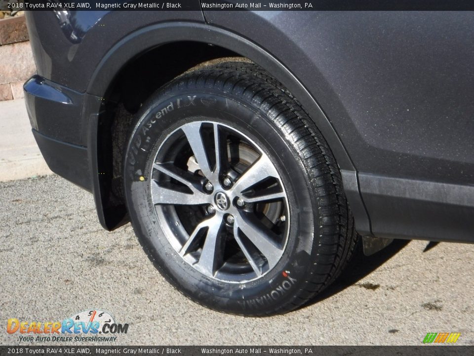 2018 Toyota RAV4 XLE AWD Magnetic Gray Metallic / Black Photo #8