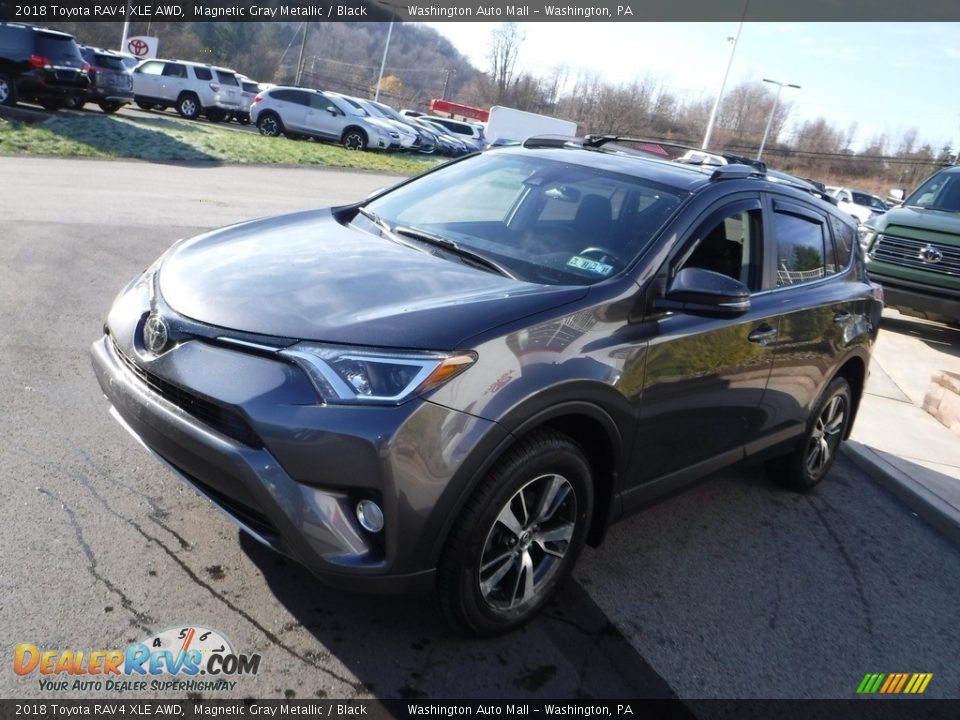 2018 Toyota RAV4 XLE AWD Magnetic Gray Metallic / Black Photo #11