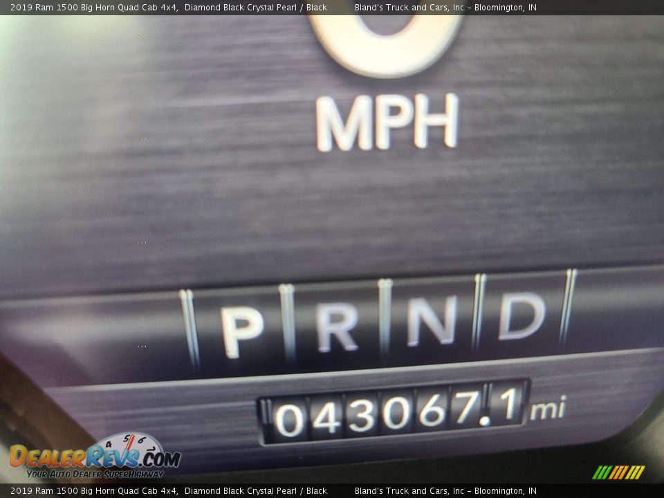 2019 Ram 1500 Big Horn Quad Cab 4x4 Diamond Black Crystal Pearl / Black Photo #16