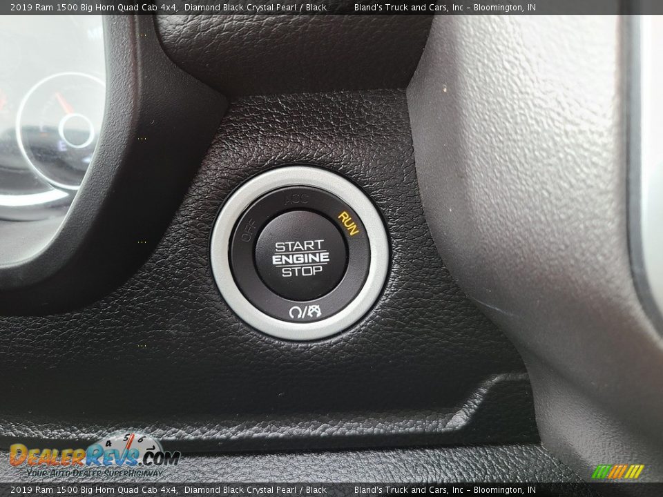 2019 Ram 1500 Big Horn Quad Cab 4x4 Diamond Black Crystal Pearl / Black Photo #18