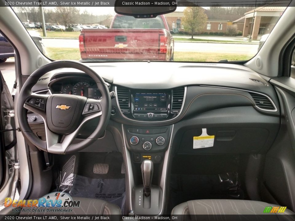 2020 Chevrolet Trax LT AWD Silver Ice Metallic / Jet Black Photo #11