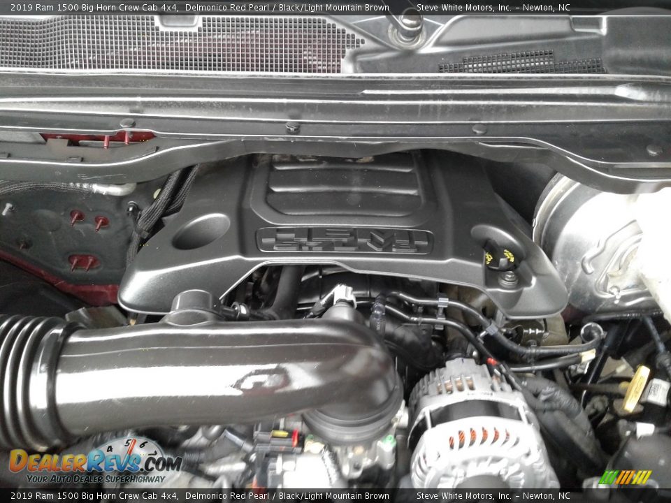 2019 Ram 1500 Big Horn Crew Cab 4x4 Delmonico Red Pearl / Black/Light Mountain Brown Photo #10