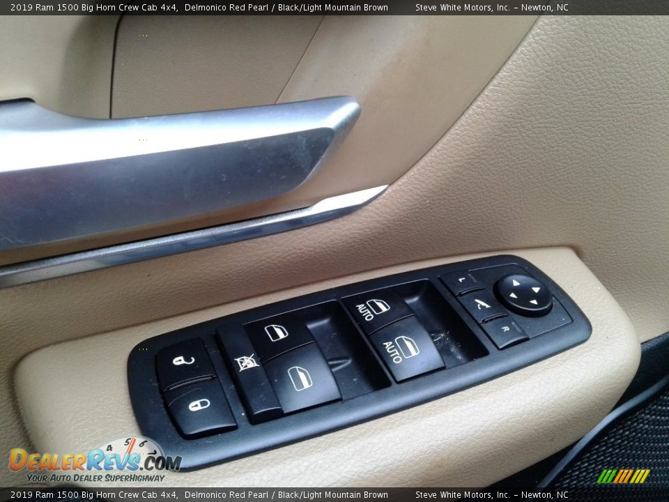 2019 Ram 1500 Big Horn Crew Cab 4x4 Delmonico Red Pearl / Black/Light Mountain Brown Photo #12