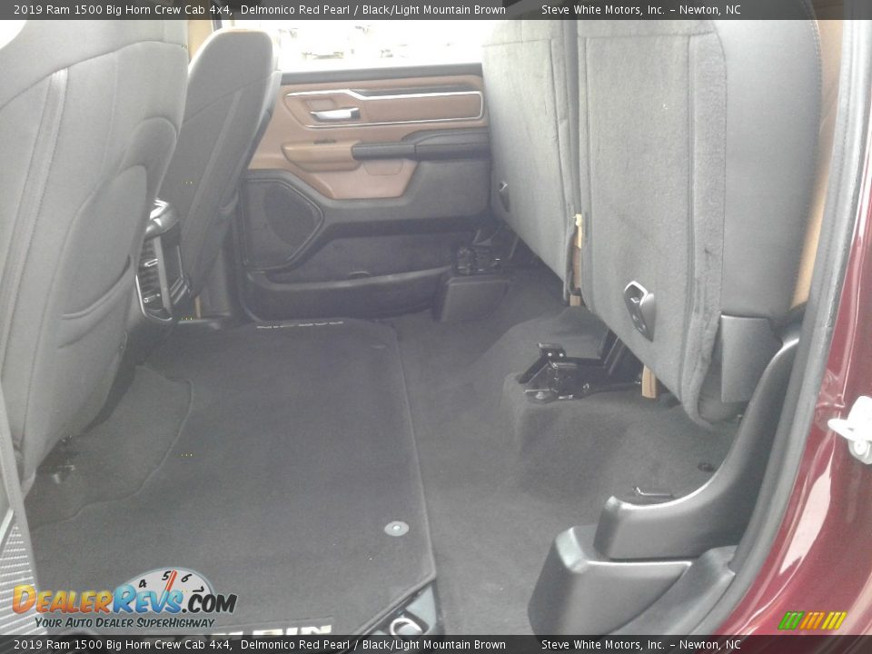 2019 Ram 1500 Big Horn Crew Cab 4x4 Delmonico Red Pearl / Black/Light Mountain Brown Photo #15