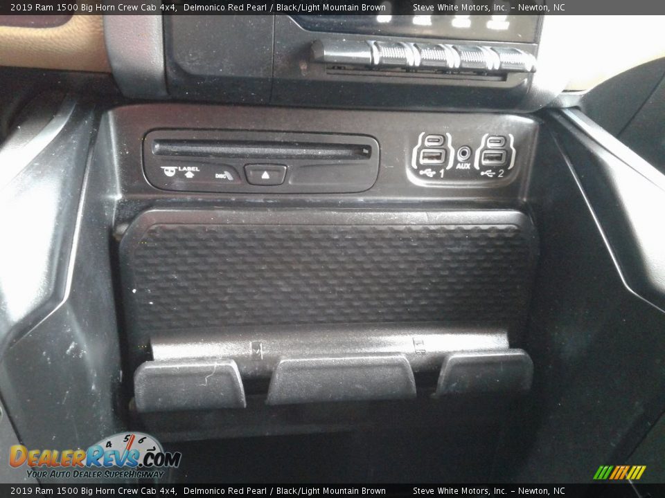 2019 Ram 1500 Big Horn Crew Cab 4x4 Delmonico Red Pearl / Black/Light Mountain Brown Photo #27