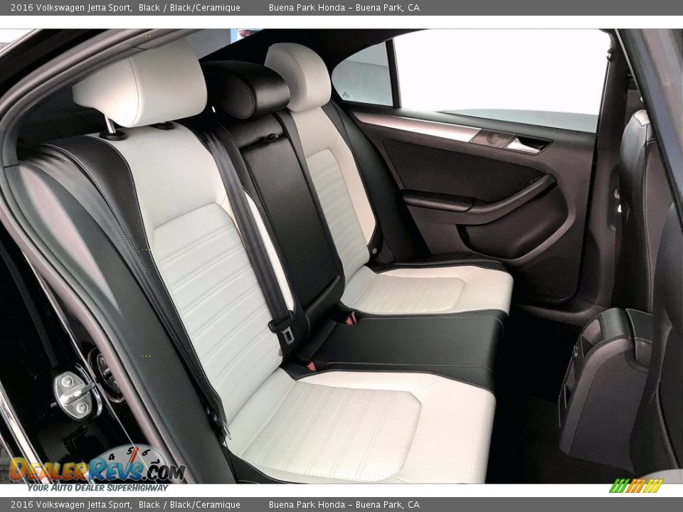 Rear Seat of 2016 Volkswagen Jetta Sport Photo #13