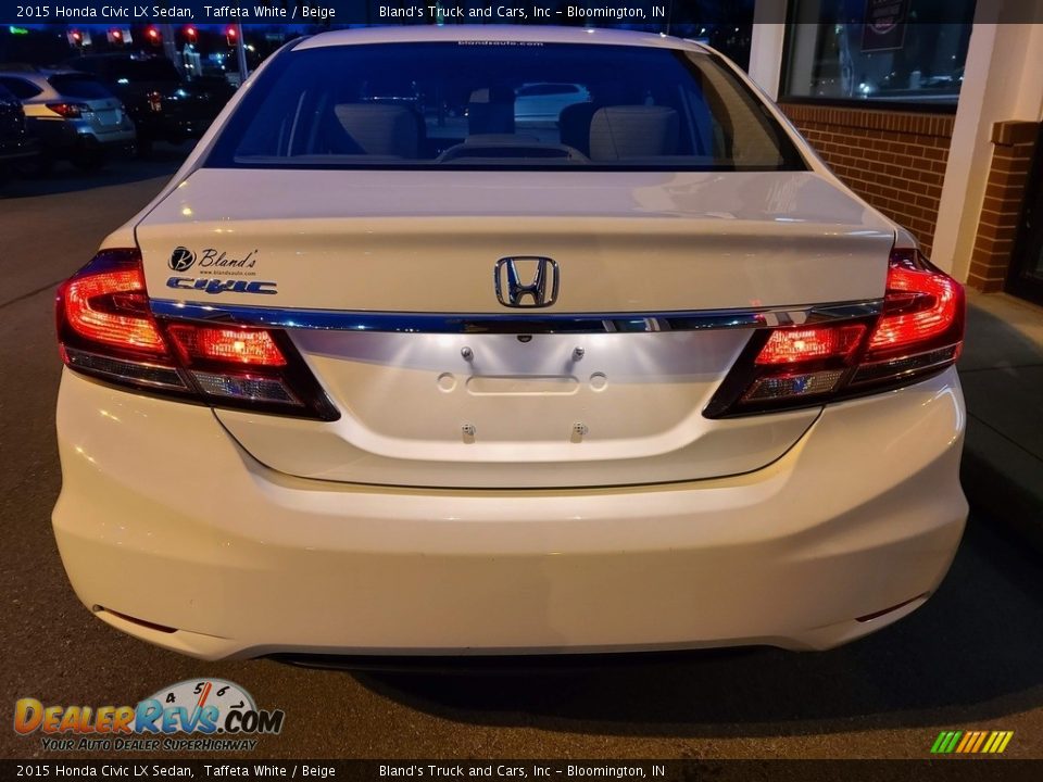 2015 Honda Civic LX Sedan Taffeta White / Beige Photo #24