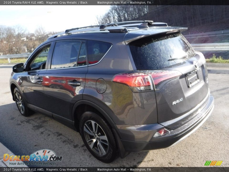 2016 Toyota RAV4 XLE AWD Magnetic Gray Metallic / Black Photo #13