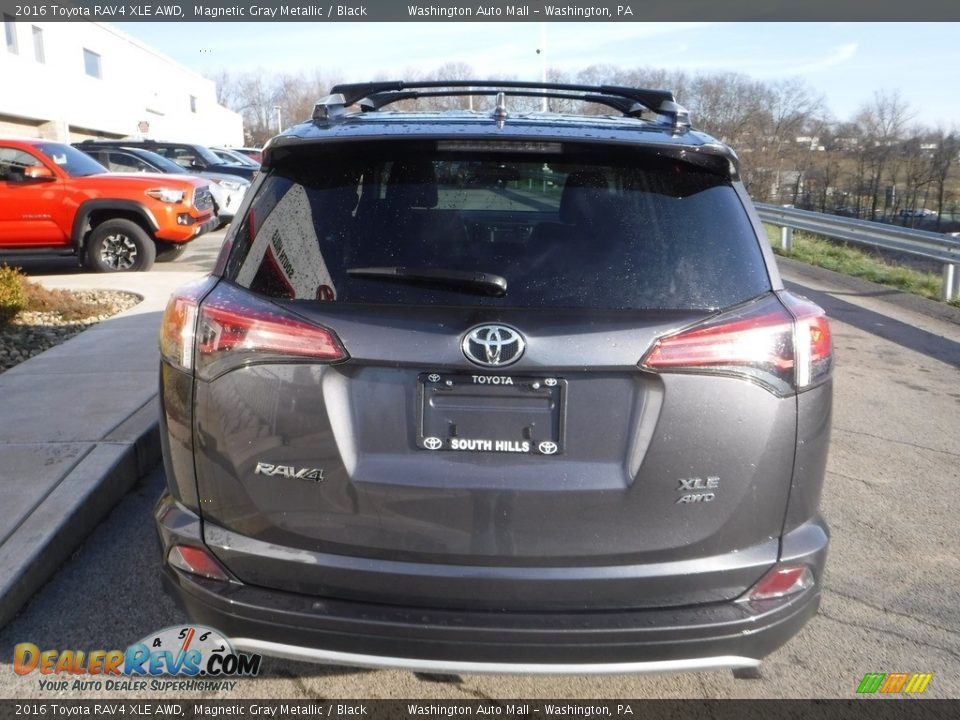 2016 Toyota RAV4 XLE AWD Magnetic Gray Metallic / Black Photo #14