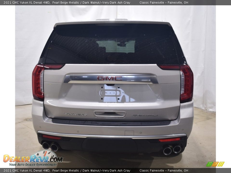 2021 GMC Yukon XL Denali 4WD Pearl Beige Metallic / Dark Walnut/­Very Dark Ash Gray Photo #3