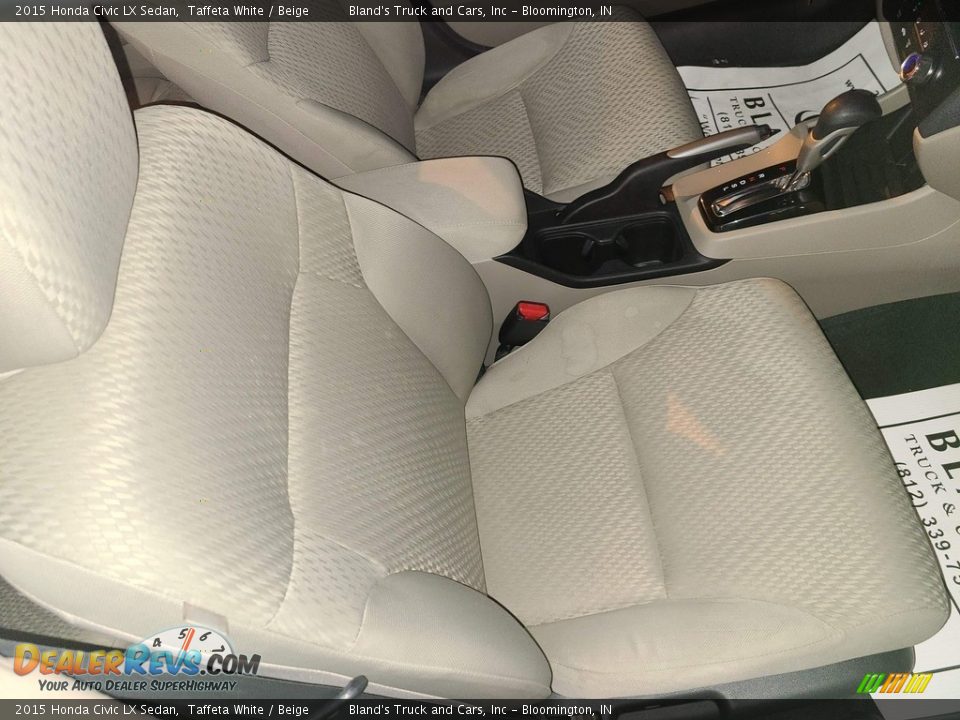 2015 Honda Civic LX Sedan Taffeta White / Beige Photo #32