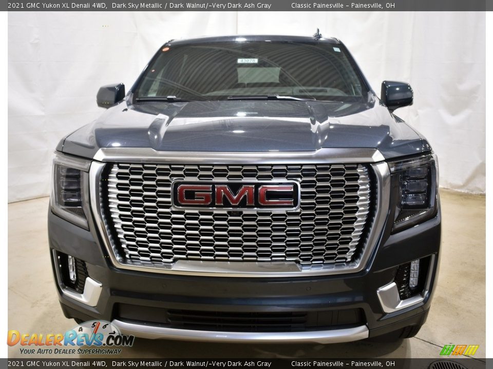 2021 GMC Yukon XL Denali 4WD Dark Sky Metallic / Dark Walnut/­Very Dark Ash Gray Photo #4