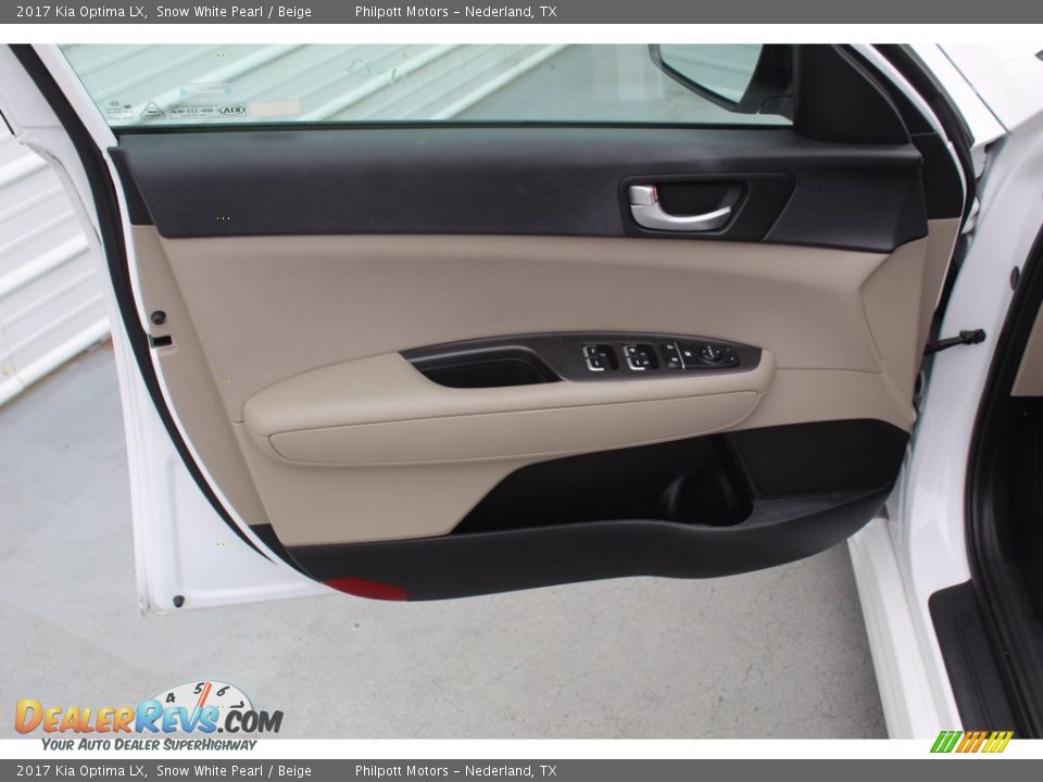 Door Panel of 2017 Kia Optima LX Photo #11