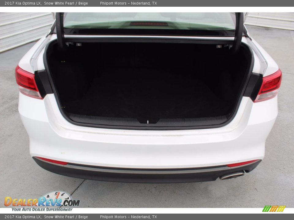 2017 Kia Optima LX Trunk Photo #24