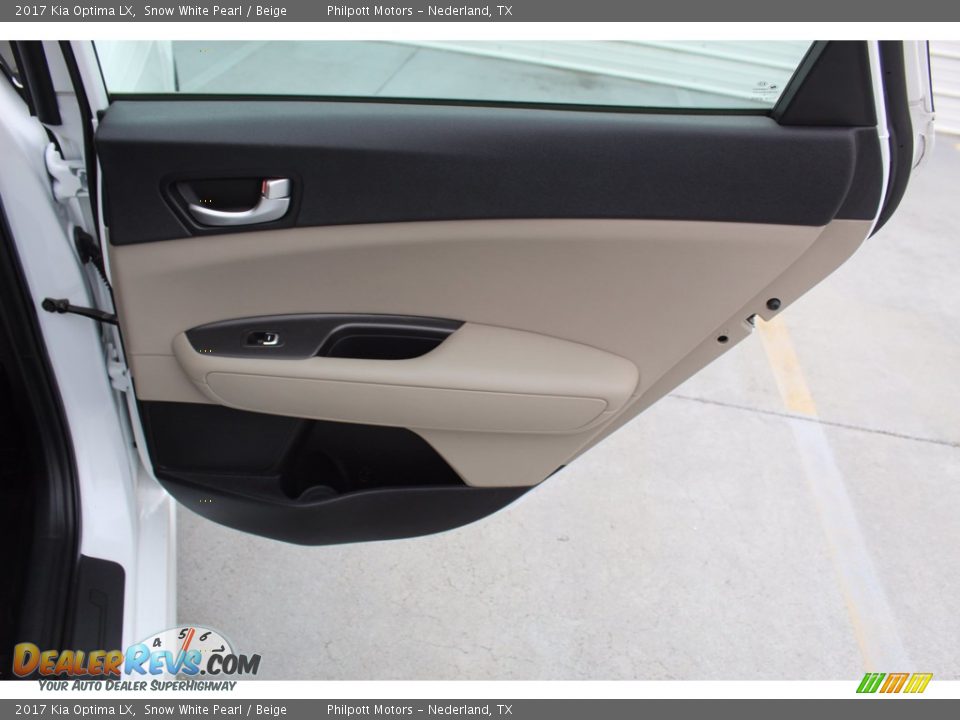 Door Panel of 2017 Kia Optima LX Photo #25