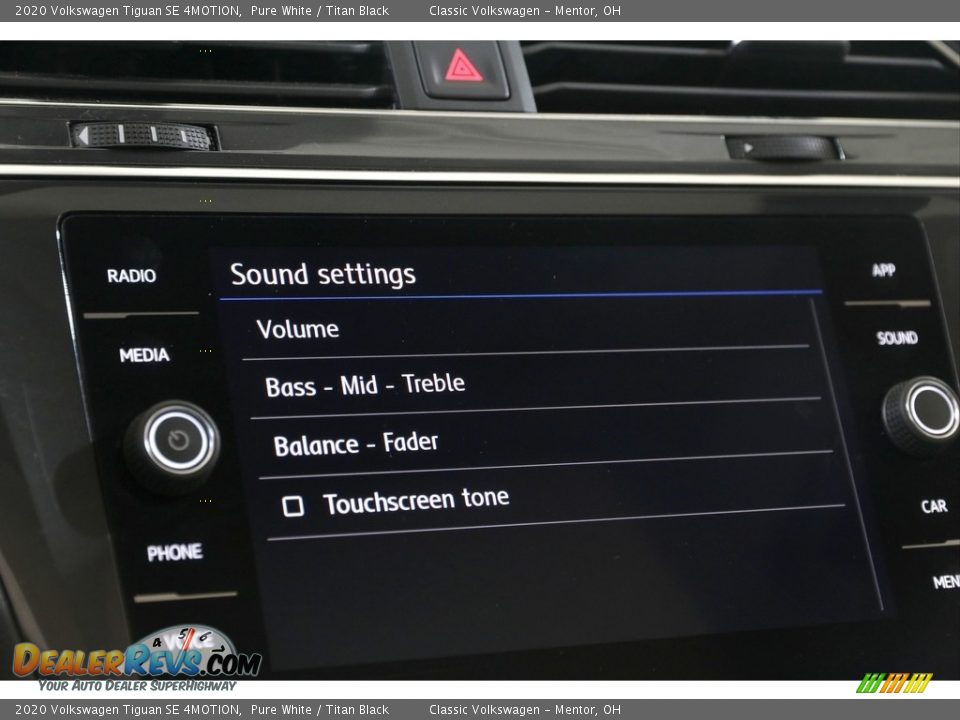 2020 Volkswagen Tiguan SE 4MOTION Pure White / Titan Black Photo #16