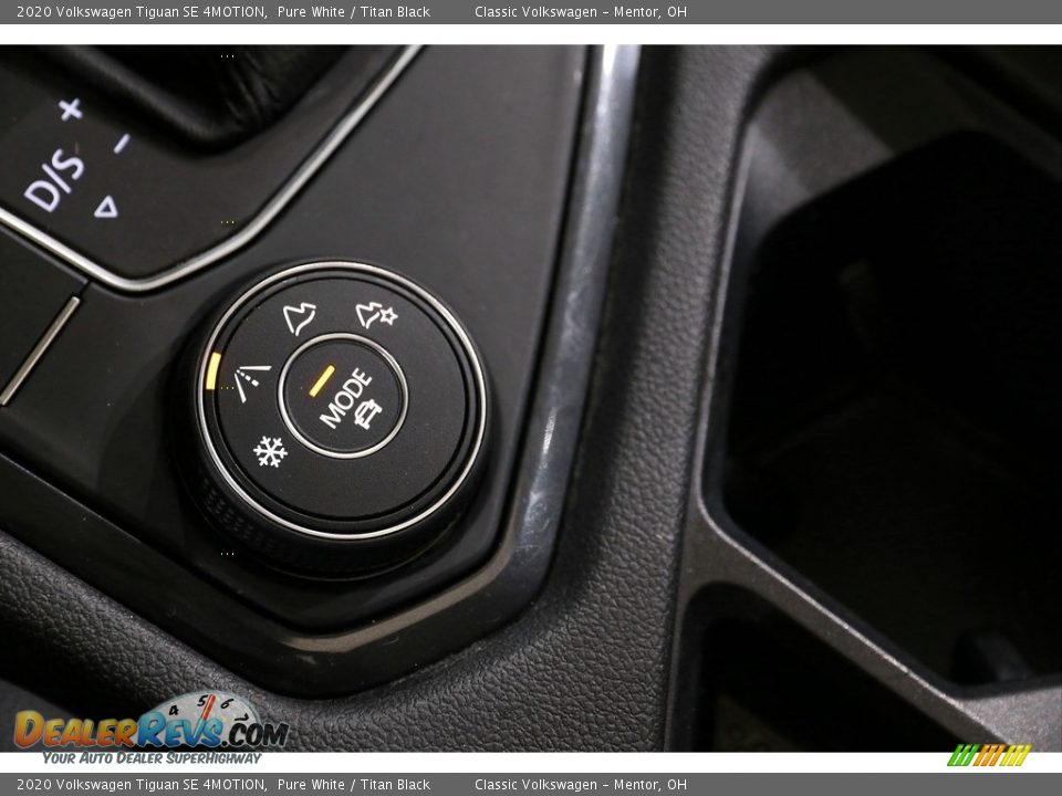 2020 Volkswagen Tiguan SE 4MOTION Pure White / Titan Black Photo #24