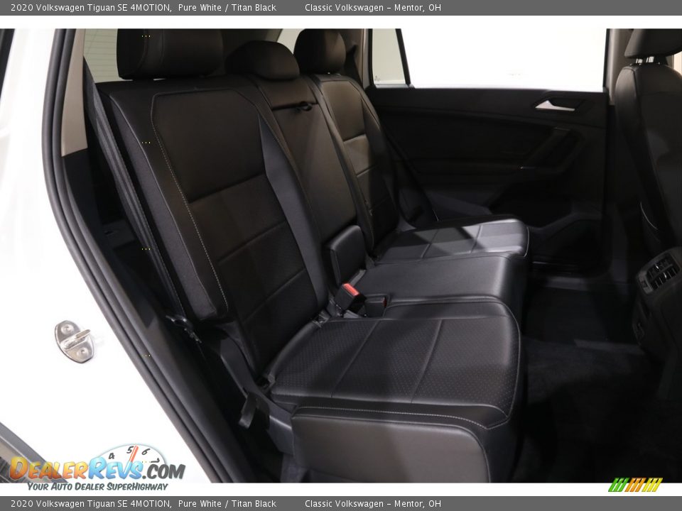 2020 Volkswagen Tiguan SE 4MOTION Pure White / Titan Black Photo #26