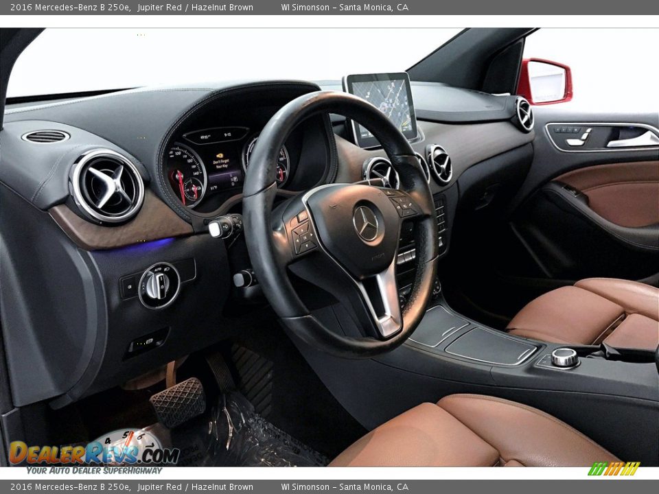 Dashboard of 2016 Mercedes-Benz B 250e Photo #14