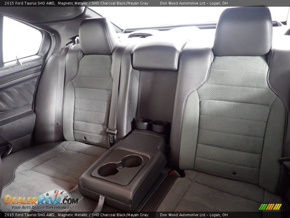 Rear Seat of 2015 Ford Taurus SHO AWD Photo #32