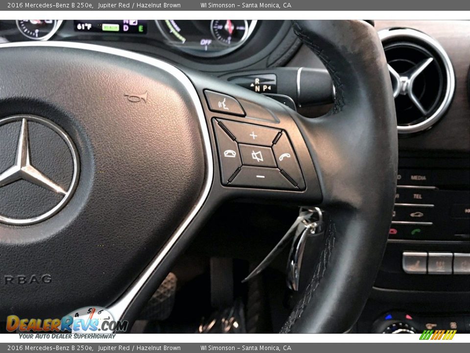 2016 Mercedes-Benz B 250e Steering Wheel Photo #22