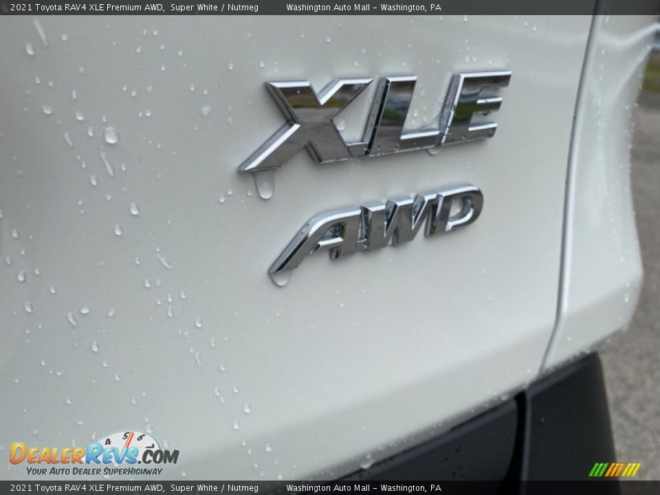 2021 Toyota RAV4 XLE Premium AWD Super White / Nutmeg Photo #24