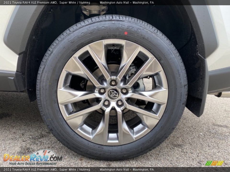 2021 Toyota RAV4 XLE Premium AWD Super White / Nutmeg Photo #32
