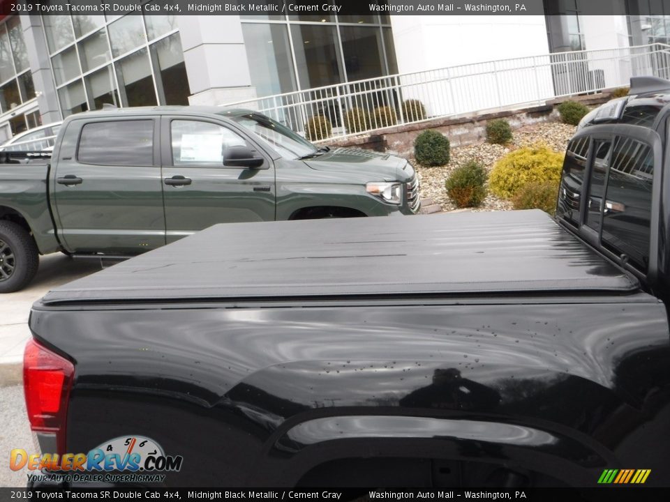 2019 Toyota Tacoma SR Double Cab 4x4 Midnight Black Metallic / Cement Gray Photo #9