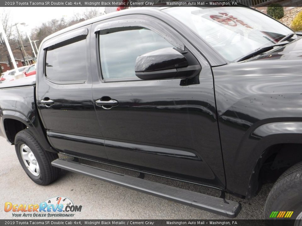 2019 Toyota Tacoma SR Double Cab 4x4 Midnight Black Metallic / Cement Gray Photo #10
