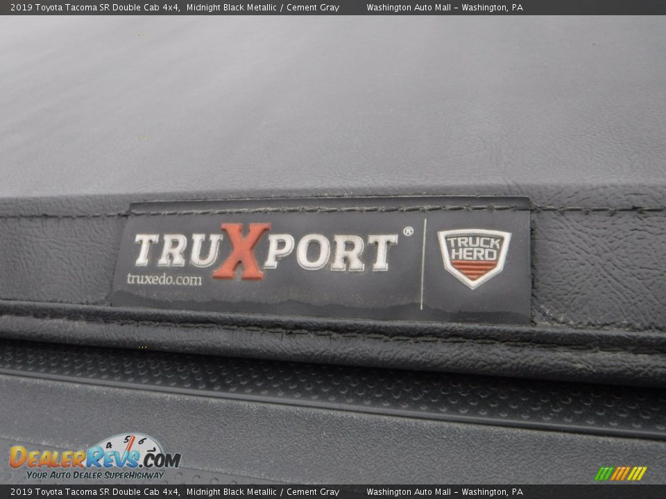 2019 Toyota Tacoma SR Double Cab 4x4 Midnight Black Metallic / Cement Gray Photo #16