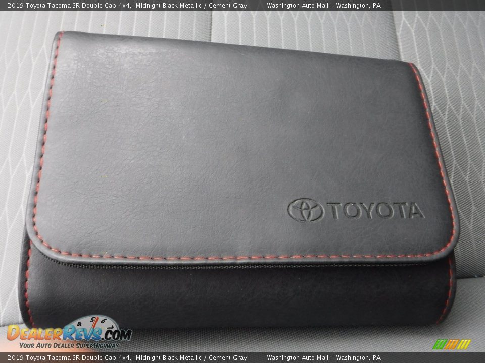 2019 Toyota Tacoma SR Double Cab 4x4 Midnight Black Metallic / Cement Gray Photo #27
