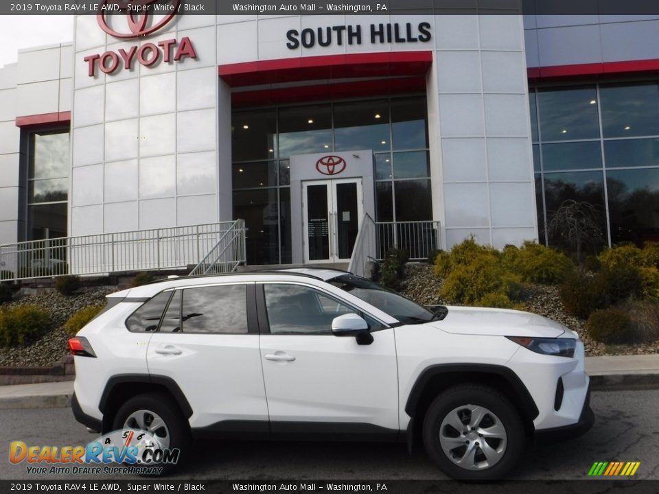 2019 Toyota RAV4 LE AWD Super White / Black Photo #2