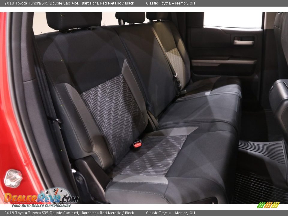 2018 Toyota Tundra SR5 Double Cab 4x4 Barcelona Red Metallic / Black Photo #16