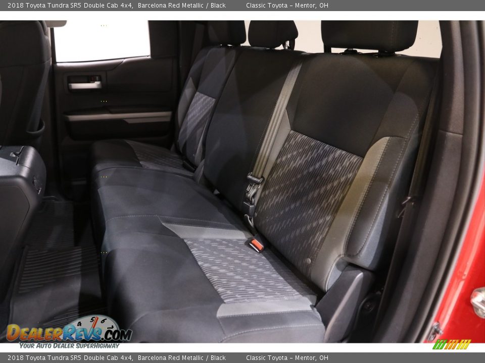 2018 Toyota Tundra SR5 Double Cab 4x4 Barcelona Red Metallic / Black Photo #17