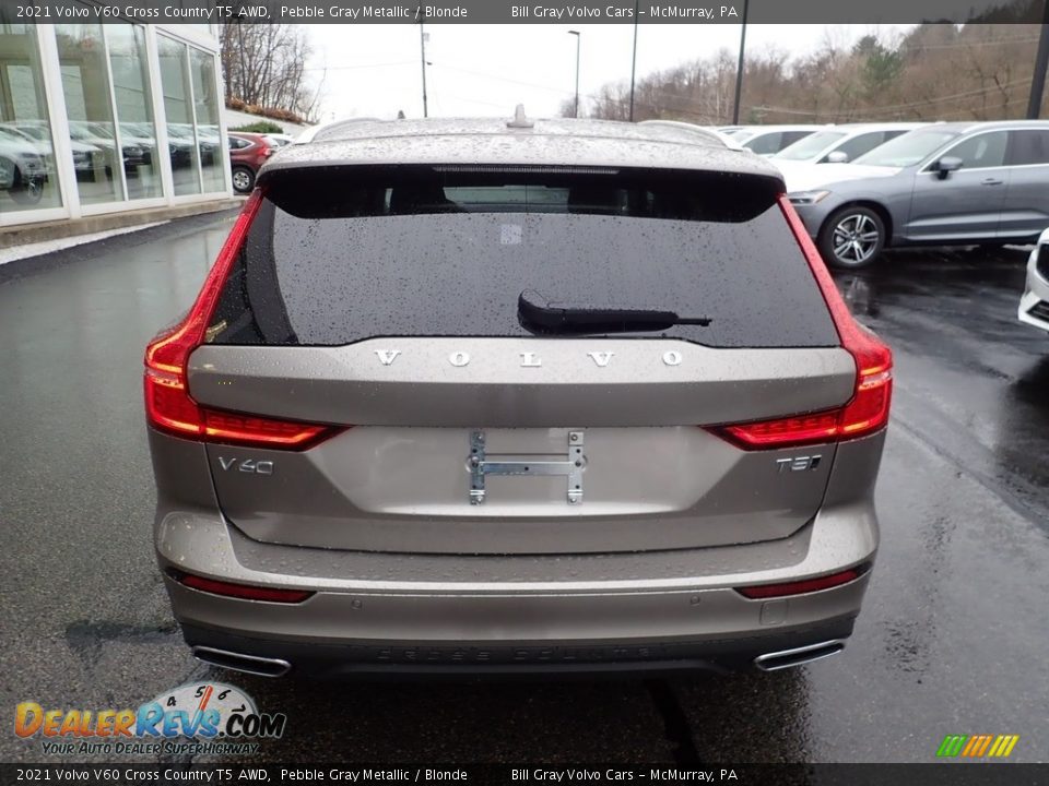 2021 Volvo V60 Cross Country T5 AWD Pebble Gray Metallic / Blonde Photo #3