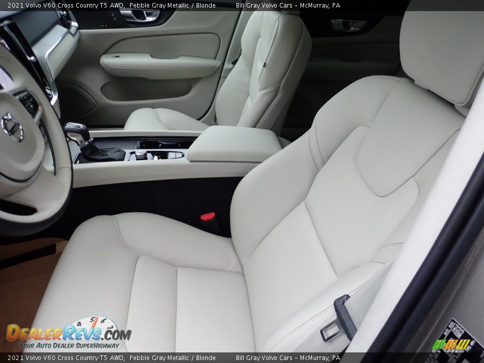 Front Seat of 2021 Volvo V60 Cross Country T5 AWD Photo #7
