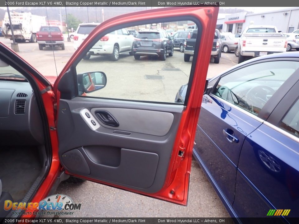 2006 Ford Escape XLT V6 4WD Blazing Copper Metallic / Medium/Dark Flint Photo #27