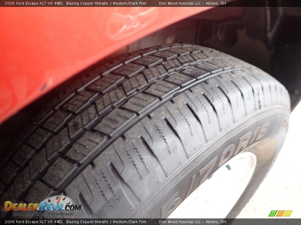 2006 Ford Escape XLT V6 4WD Blazing Copper Metallic / Medium/Dark Flint Photo #30